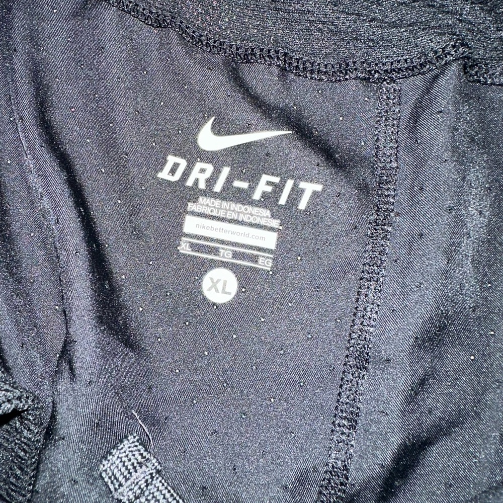 Nike Men’s Black Football Basketball Dri-Fit Athletic Workout Bottoms Shorts - Picture 4 of 7
